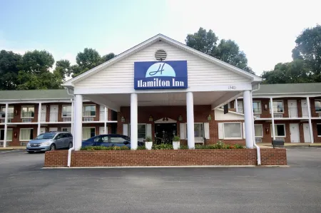 Hamilton Inn Jonesville I-77 Отели в г. Эдвардс