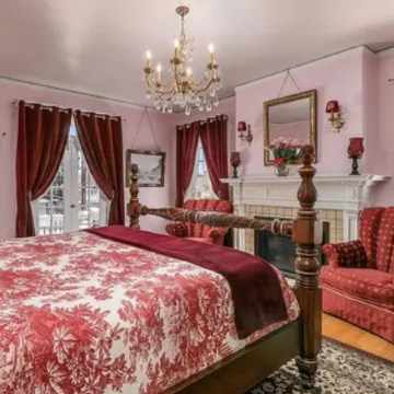 Pendleton House Historic Inn and B&B