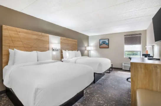 Comfort Inn & Suites Chattanooga-East Ridge Hotels in 