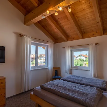 Astara- complete house in prime location with private garden