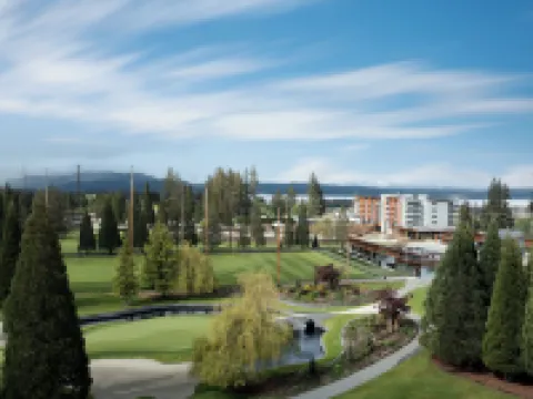 Naturally Pacific Resort Hotels in Campbell River