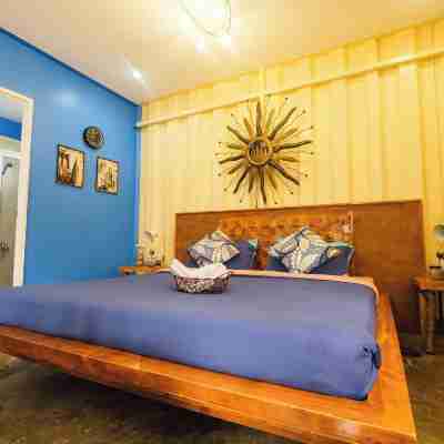 Queens English Garden & Strawberry Farm Rooms