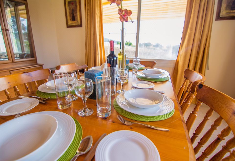 Hotel Corallia Villa ,3 Bedrooms See and Forest View, Dining, Restaurant
