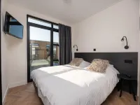 House with Three Bathrooms, on a Holiday Park Hoteles en Nieuwersluis