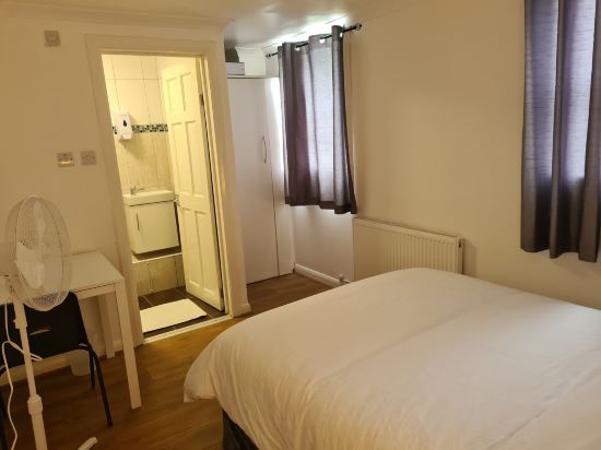 4Br-2Ensuite-10minCentralLondon-Sleeps11-Parking