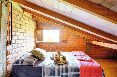 วิลล่า โมเรนา เบเนสเซเร