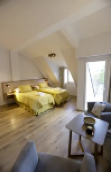 Gente del Sur - Cinco Hermanos Hotels in 