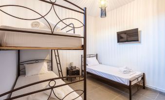 Filiatra Charming Urban Escape Your Cozy Retreat