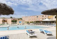 Les Girelles - Vacances ULVF - piscine