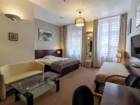 Atlantic Aparthotel Hotels near Wawel Royal Castle-State Art Collection