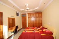 Crystal Retreat Hotels in Gan Island