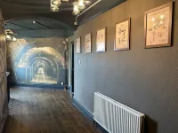 Stonehenge Inn & Shepherd's Huts فنادق في أبافون