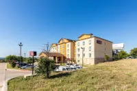 Comfort Suites Lake Worth