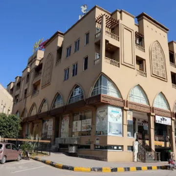 Hak Mall Suites Hotels near Giga Mall