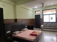 Srijibaba ki Haweli Hotel di Radha Kund
