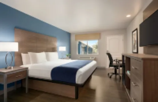 Torch Lite Inn at the Beach Boardwalk