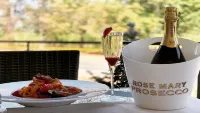 Grand View Hotel & Suites Copou - breakfast