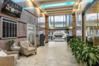 Spacious Modern Condo Near French Quarter