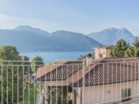 Casa Tre Sole in Lierna Hotels in Lierna