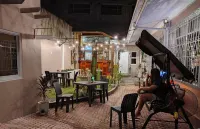 Prim Travellers Inn
