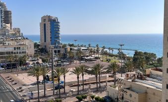 Elegant Apt with Balcony & Sea View by FeelHome