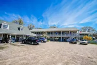Island Manor Resort 페블리 비치 주변 호텔