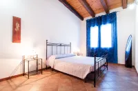 Le Case Al Quadrato Residence