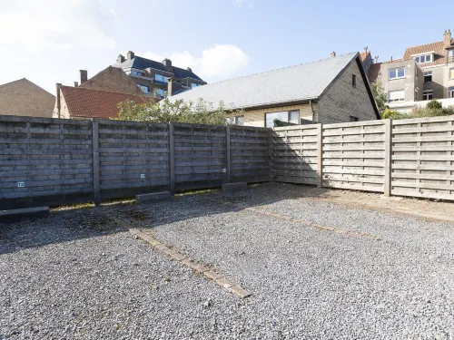Bright Apartment with Direct Sea View