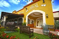 Holiday Inn Club Vacations the Royal Sands All Inclusive 럭셔리 애비뉴 주변 호텔