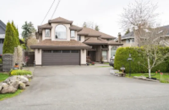 Fraser River Richmond Bed and Breakfast Hotels near Iona Beach Regional Park