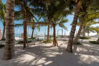 The Palm Luxury Villas Corasol by Lumina - Villas