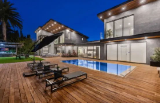 สกายไลน์ ลักชัวรี่ เฮฟเว่น