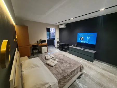 La Mirage Suites & Apartments Отели рядом с достопримечательностью «Postbllok - Checkpoint Monument»