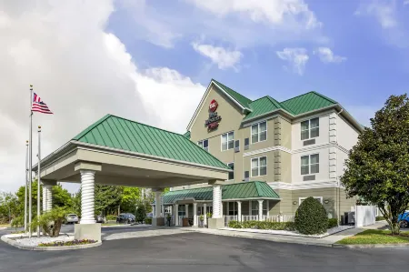 Best Western Plus First Coast Inn  Suites Отели в г. Юли