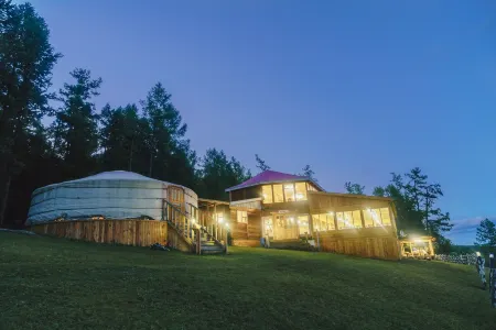 Khuvsgul Bayan-Ulaan Отели в г. Хатгал