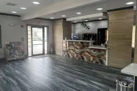 Super 8 by Wyndham Pasadena