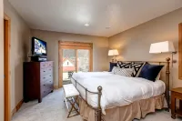 Kbm Resorts Private Home Walk to Town and to Ski Access Hot Tub and Fire Pit Pnf-860