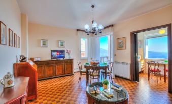 Nicoletta's Lake View Stresa - Happy Rentals