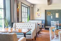 Hartford Hall on School Lane Hotels in Little Budworth