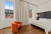 Stay Rafa at 2000 Spruce