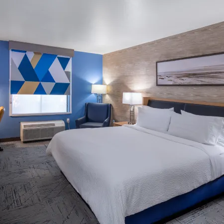 Holiday Inn Express & Suites HENDERSON by IHG Отели рядом с достопримечательностью «Хендерсон»