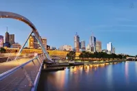 A Lux 2BR Apt Next to Melbourne Uni, FREE Parking