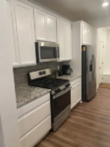 Beautiful 2022 Constructed Patio Home. Sleeps up to 6 people. 10mins DIA Airport