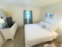 Amazing ocean view, 2 pools, easy beach access