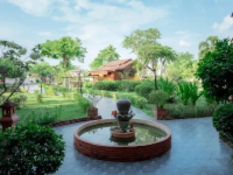 เกาะลอย โกลเด้น ปาร์ค โรงแรมในตาก