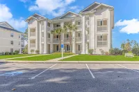Stylish Condo with Scenic Golf Course Views - Cozy Retreat Hotels in Carolina Forest