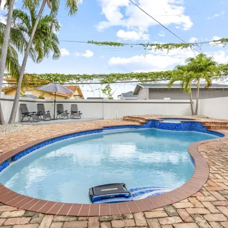 May Special! 4Br - Private Pool, Grill, Near Coral Gables & Mia Airport