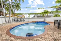 May Special! 4Br - Private Pool, Grill, Near Coral Gables & Mia Airport