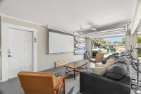 Fire Pit and Entertainment Garage - Cool Coastal Haven