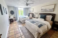 Peaceful Treehouse Retreat Hotels near Burn Boot Camp